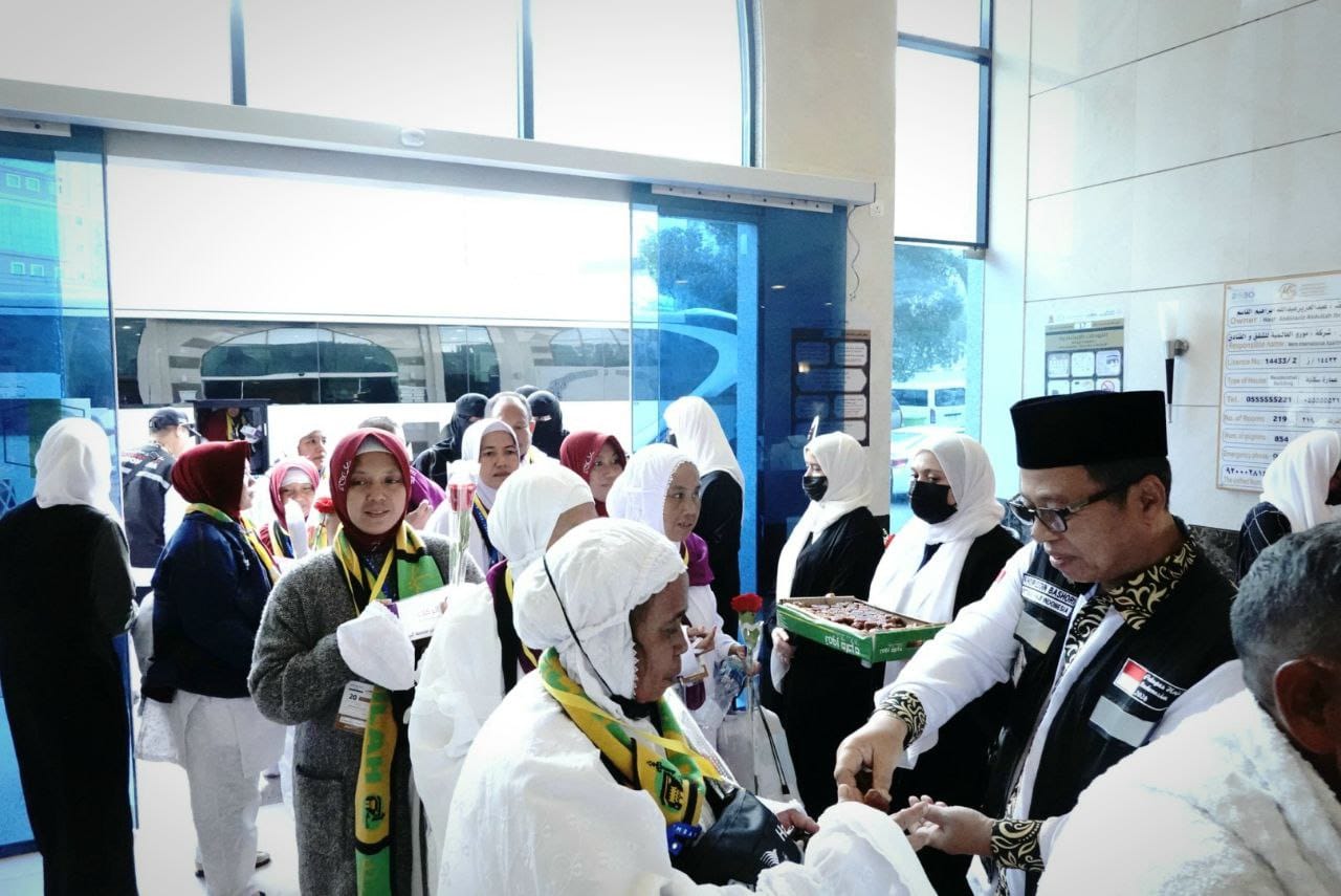 Info Haji 2024: Makkah Terima Jemaah dari Madinah dan Tanah Air, Petugas Siagakan Layanan Lansia